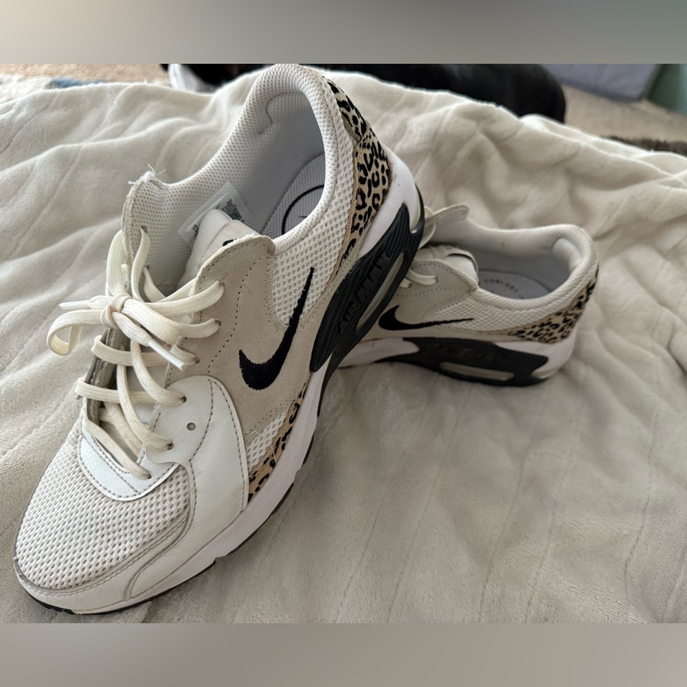 Nike Air Max leopard sneakers
